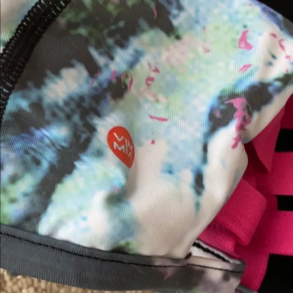 Vimmia Mult sport bra detailed back